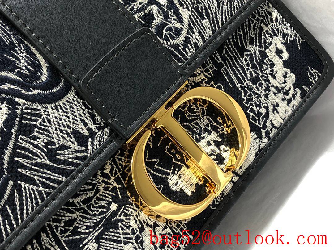 Dior Inverted effect Metal 'CD' clasp with antique gold finish shoulder 30 Montaigne embroidered tiger blue bag