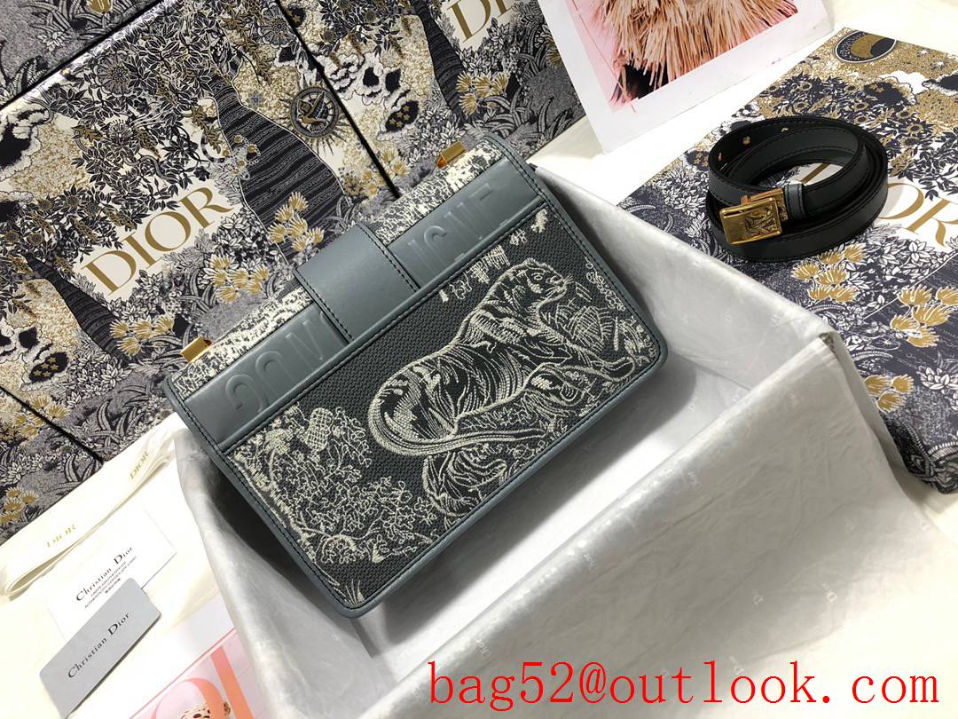 Dior 30 Montaigne embroidered tiger grey Inverted effect Metal 'CD' clasp with antique gold finish shoulder bag