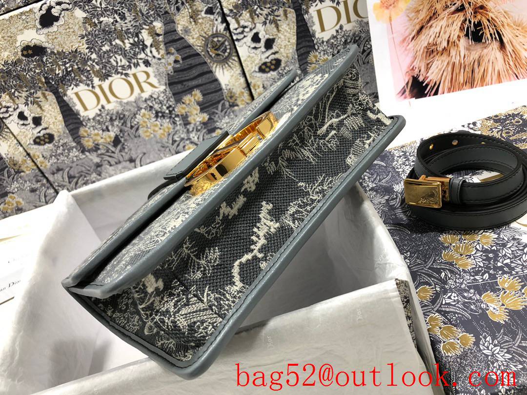 Dior 30 Montaigne embroidered tiger grey Inverted effect Metal 'CD' clasp with antique gold finish shoulder bag