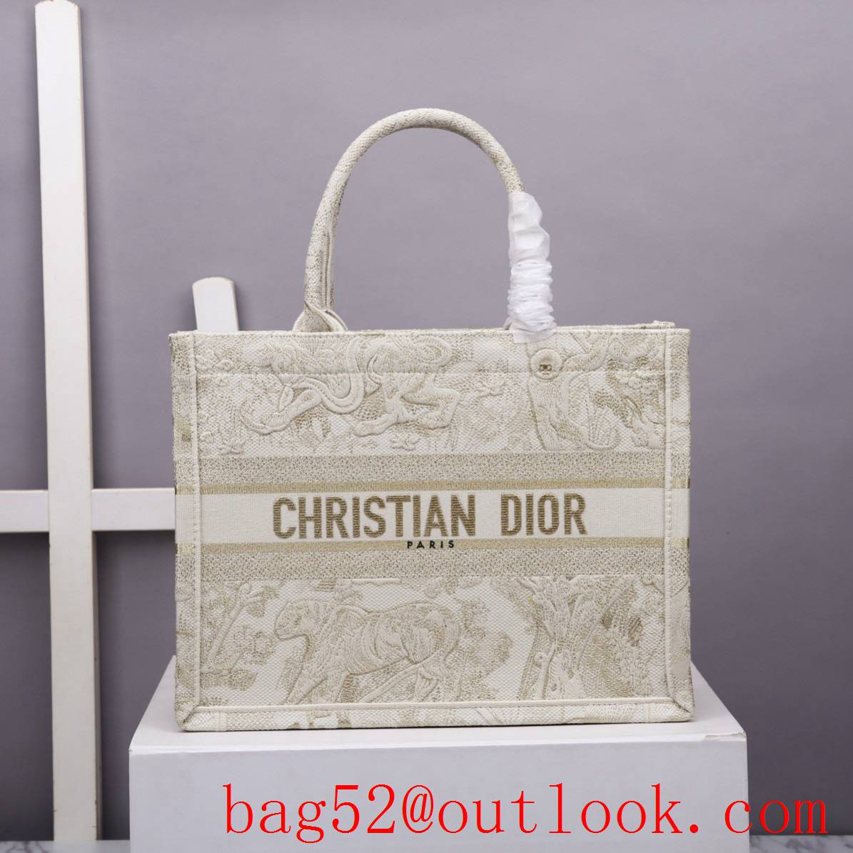 Dior Christmas limited-edition gold thread series luxurious color matching cream tote medium bag