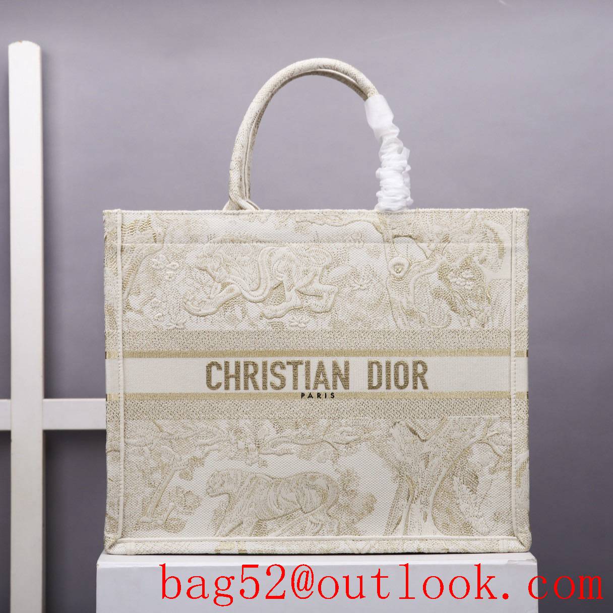 Dior Christmas limited-edition gold thread series luxurious color matching cream tote large bag
