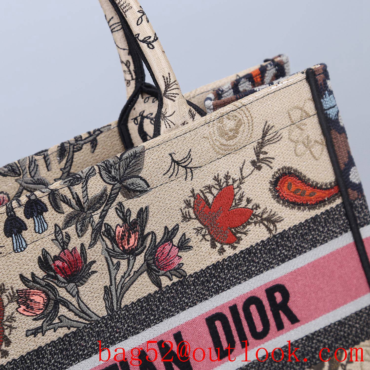 Dior small Mushroom printing Exquisite embroidery craftsmanship flower tote handbag