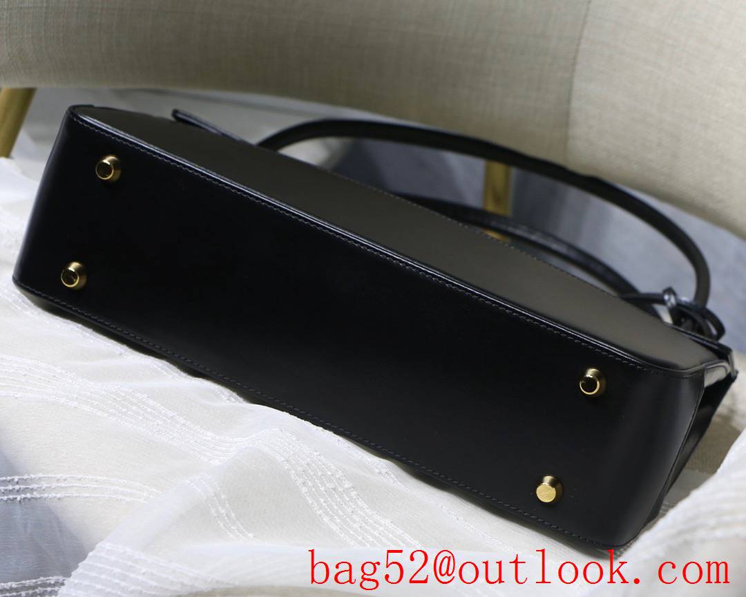 Dior new Parisienne bag Vintage Design Practical Features Smooth Calfskin Closure black handbag