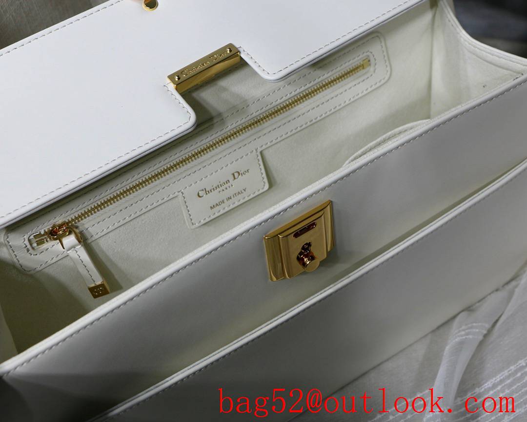 Dior new Parisienne bag Vintage Design Practical Features Smooth Calfskin Closure white handbag