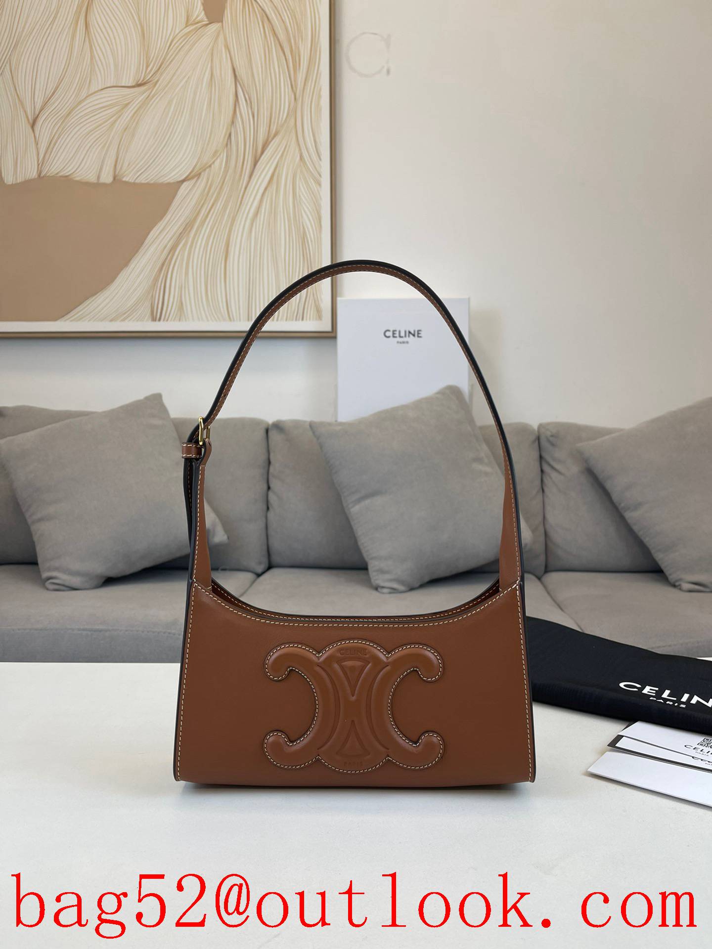 Celine medium brown calfskin single-shoulder Curi Triomphe smooth shoulder handbag