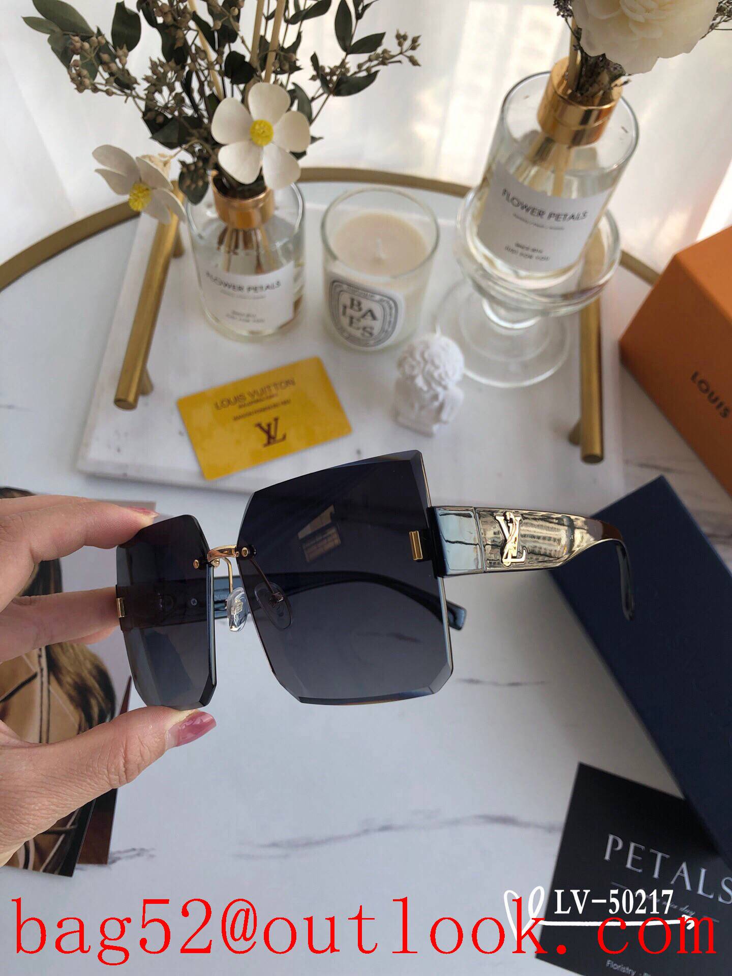 LV Louis Vuitton 3 colors Radiation protection sunglasses