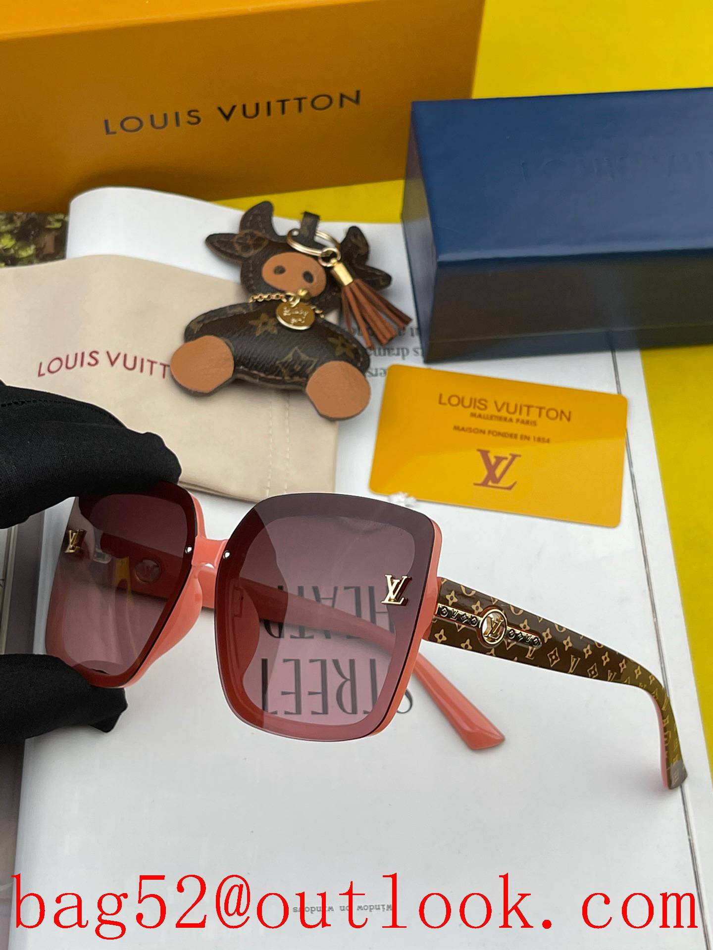LV Louis Vuitton Square design polarized lens to prevent UV rays Sunglasses