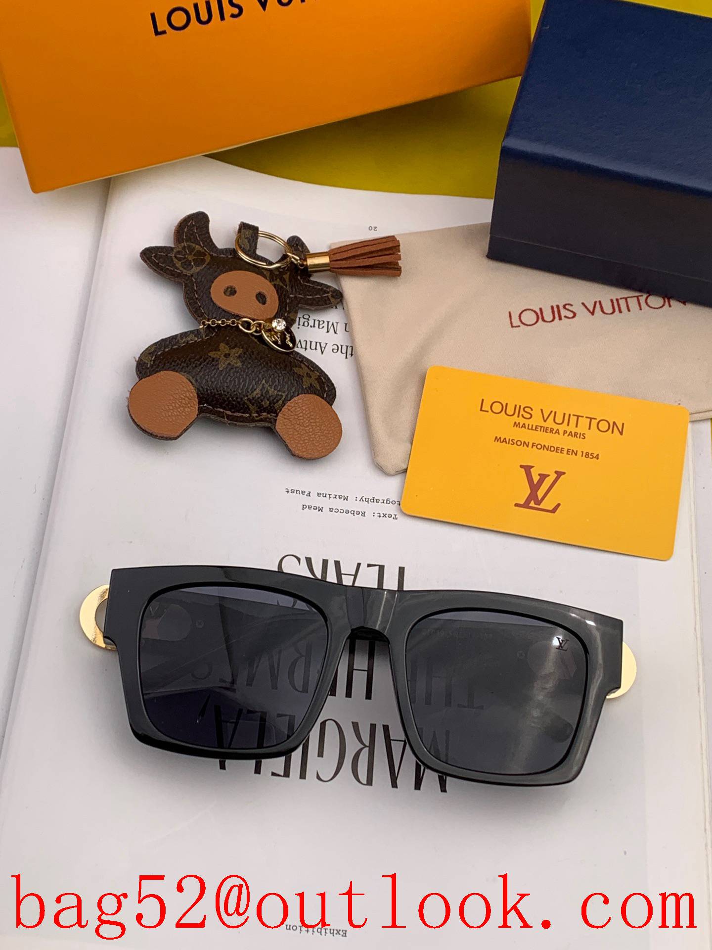 LV Louis Vuitton large frame CD metal logo on surface sunglasses