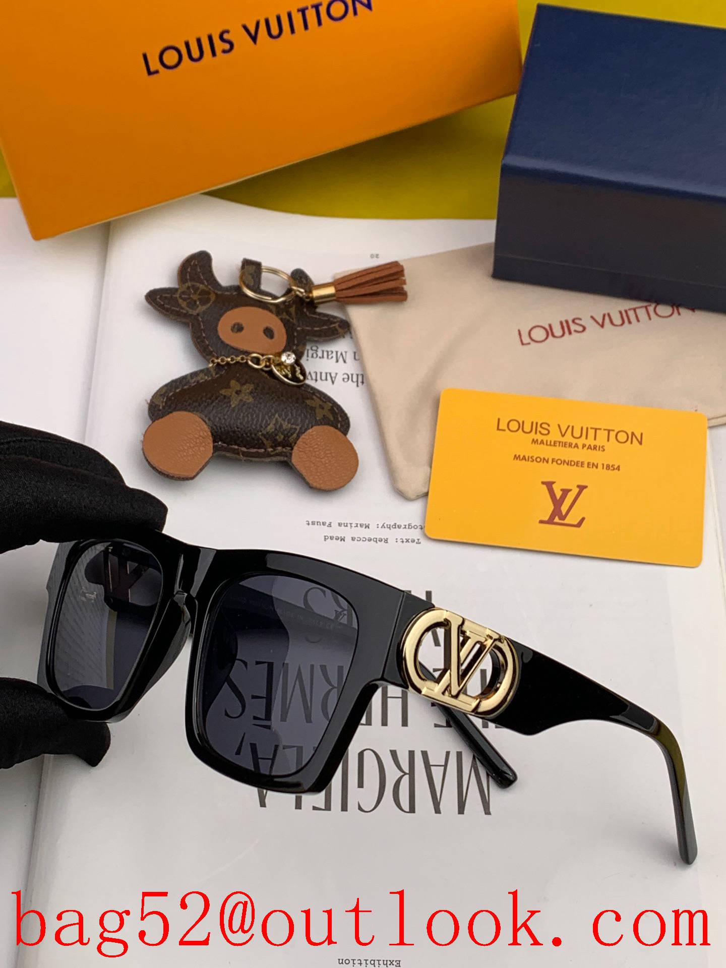 LV Louis Vuitton large frame CD metal logo on surface sunglasses