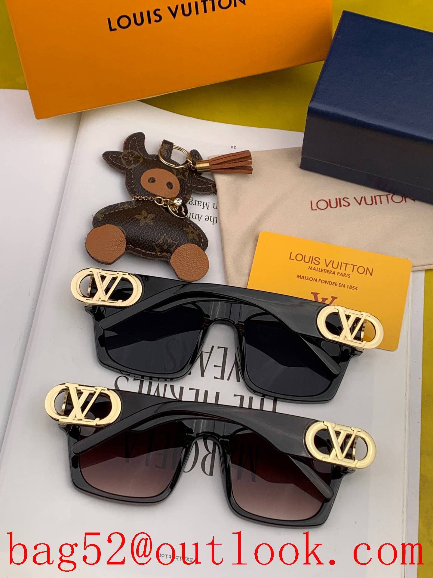 LV Louis Vuitton large frame CD metal logo on surface sunglasses