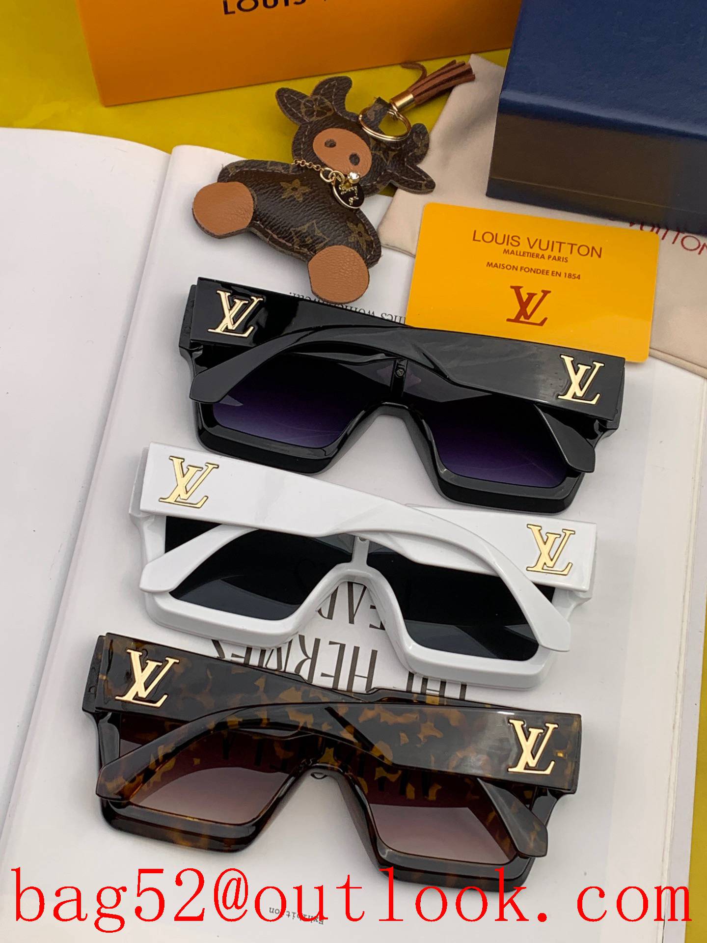 LV 2022 spring new trendy square sunglasses