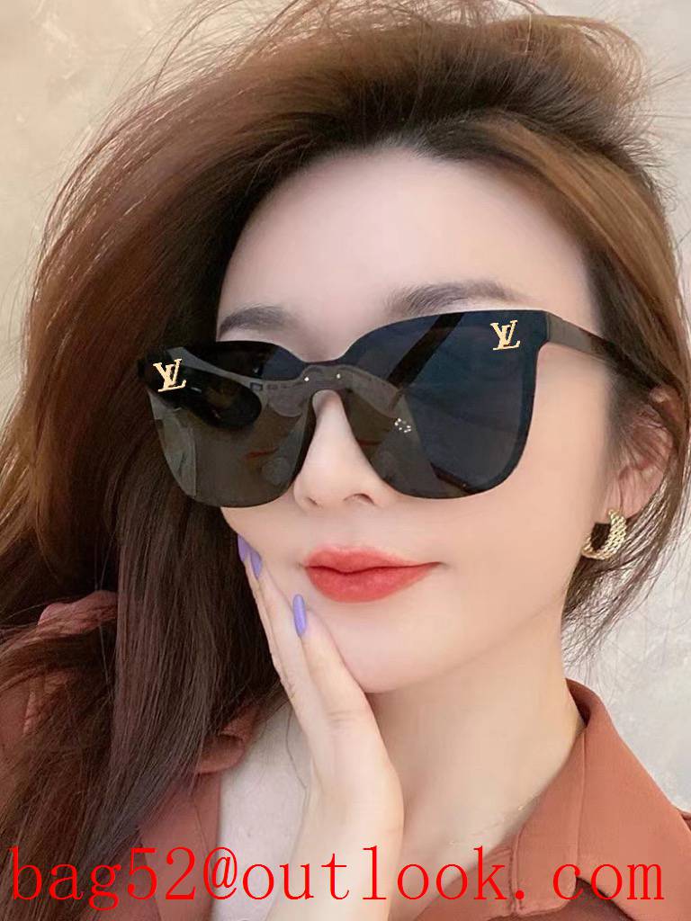 LV Louis Vuitton trendy square sunglasses