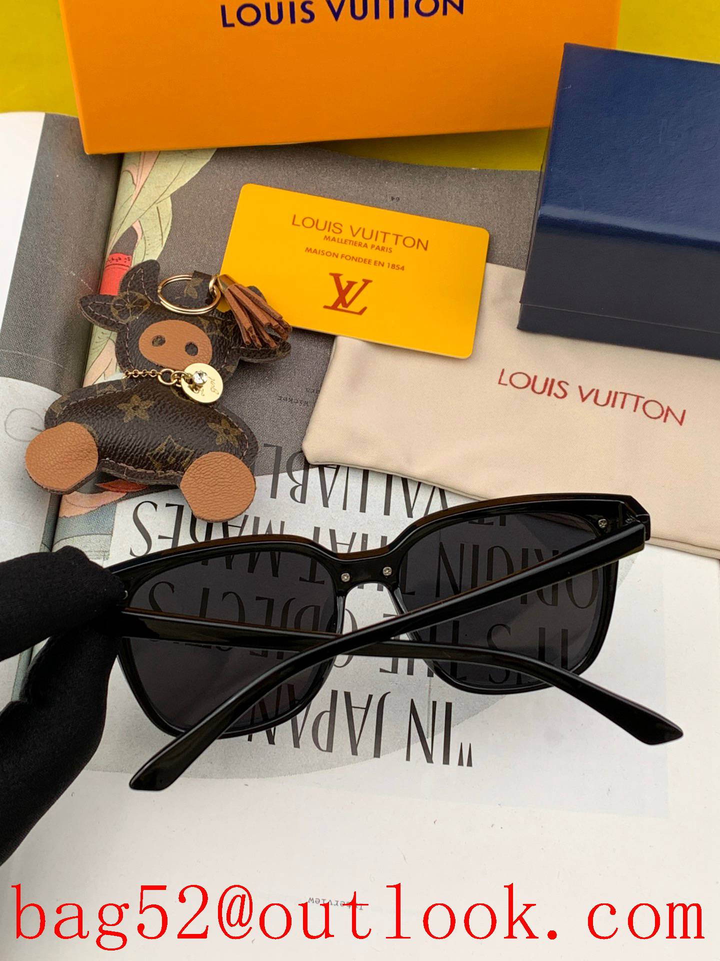 LV Louis Vuitton trendy square sunglasses