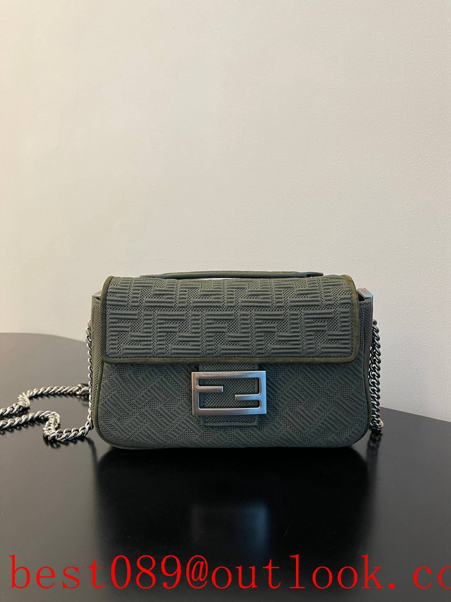 Fendi green medium Iconic Baguette chain shoulder handbag 3A copy