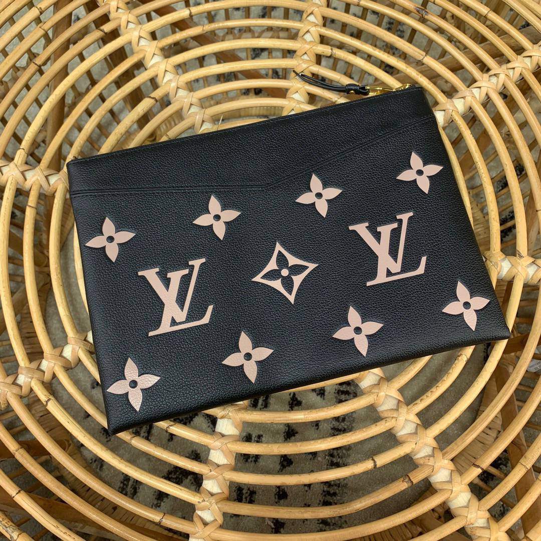 Louis Vuitton LV Monogram Empreinte Leather Daily Pouch Clutch Bag Handbag M81292 Black