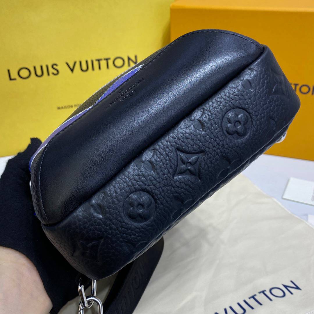 Louis Vuitton LV Men Monogram leather Avenue Shoulder Bag Handbag M59926 Black & Gray