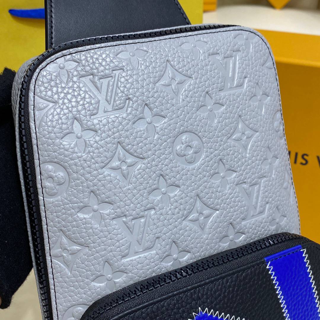 Louis Vuitton LV Men Monogram leather Avenue Shoulder Bag Handbag M59926 Black & Gray