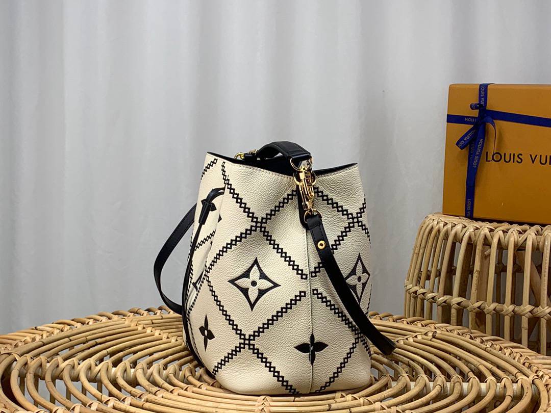 Louis Vuitton LV Neonoe Medium Bucket Bag Handbag in Monogram Empreinte Broderies M46023 Beige