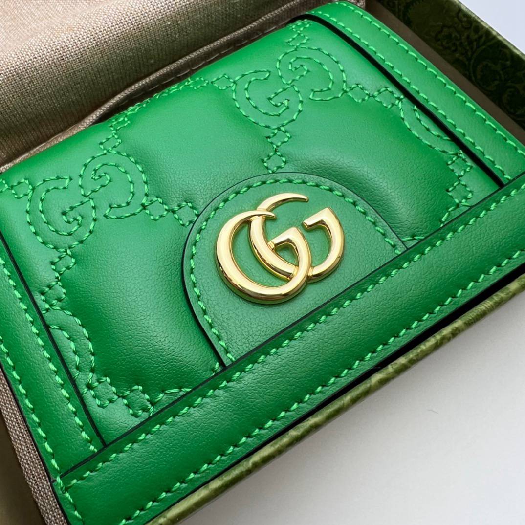 Gucci GG Matelasse Green Leather Card Holder 723786 Bag