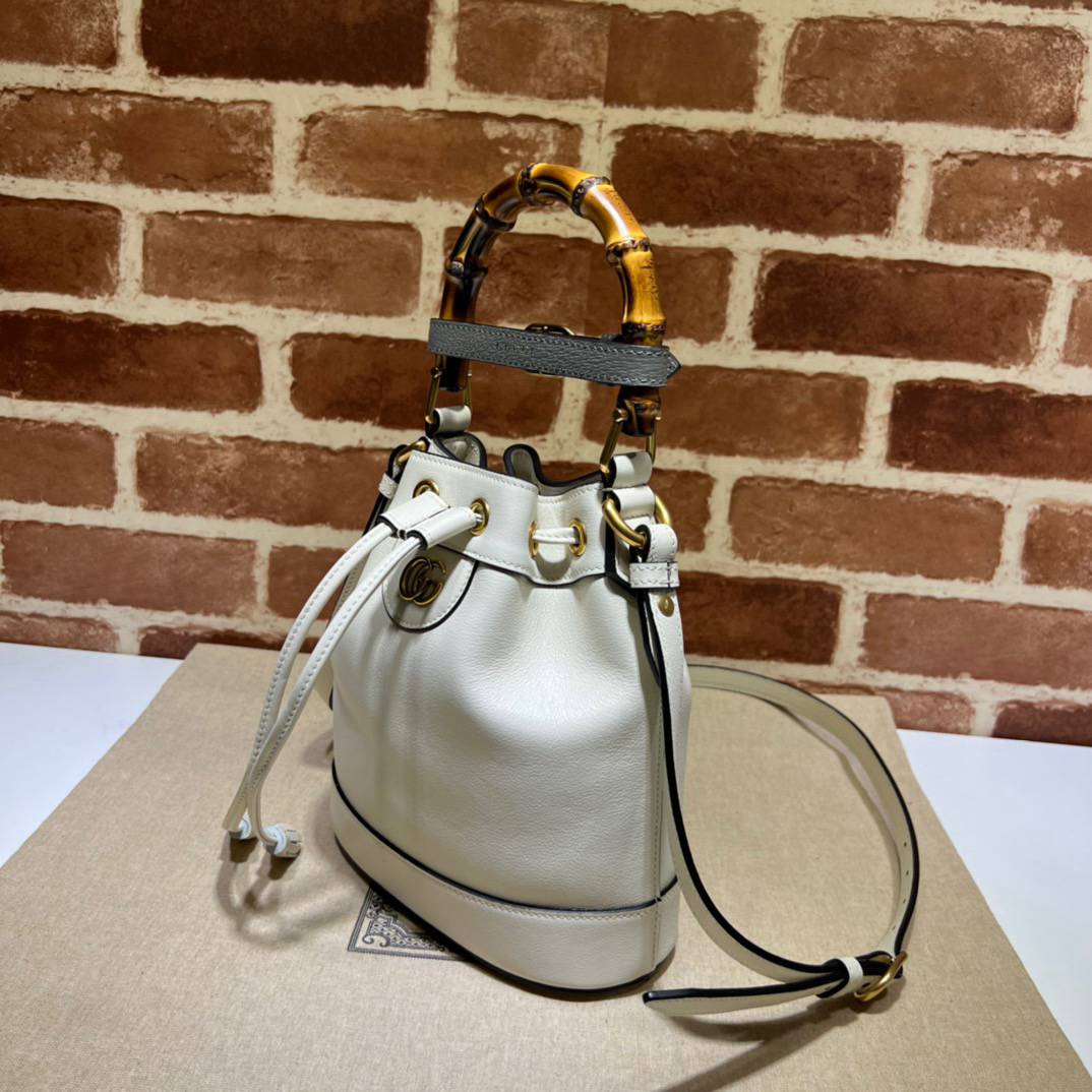 Gucci Gucci Diana White Mini Handle 724667 Bag