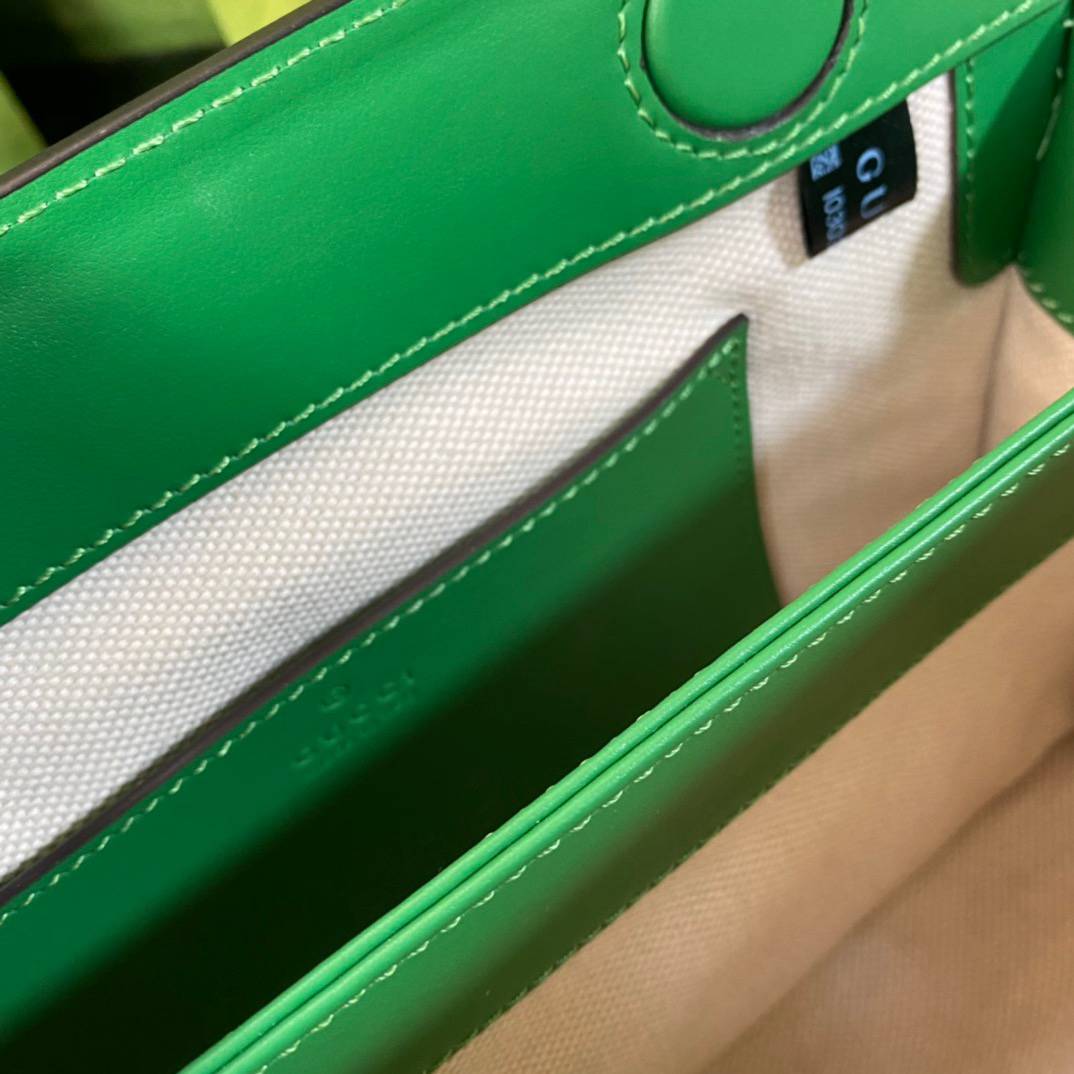 Gucci GG Matelasse Green Small Shoulder 702200 Bag