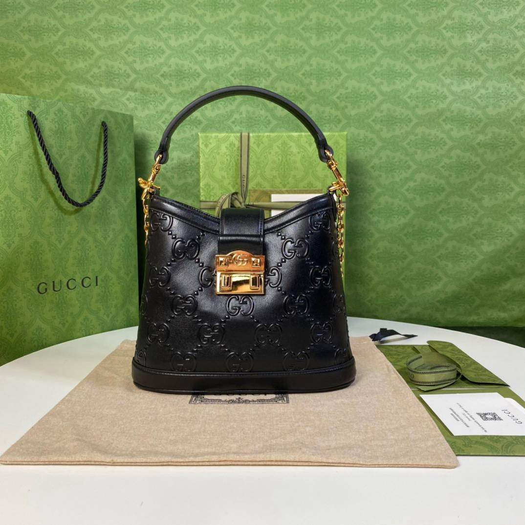 Gucci Black Small Shoulder 696011 Bag with Interlocking G