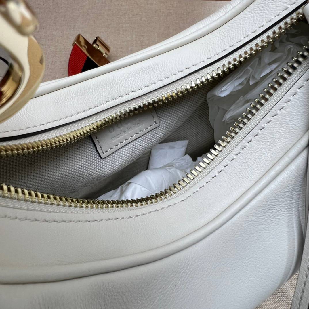 Gucci Gucci Attache Beige Small Shoulder 699409 Bag