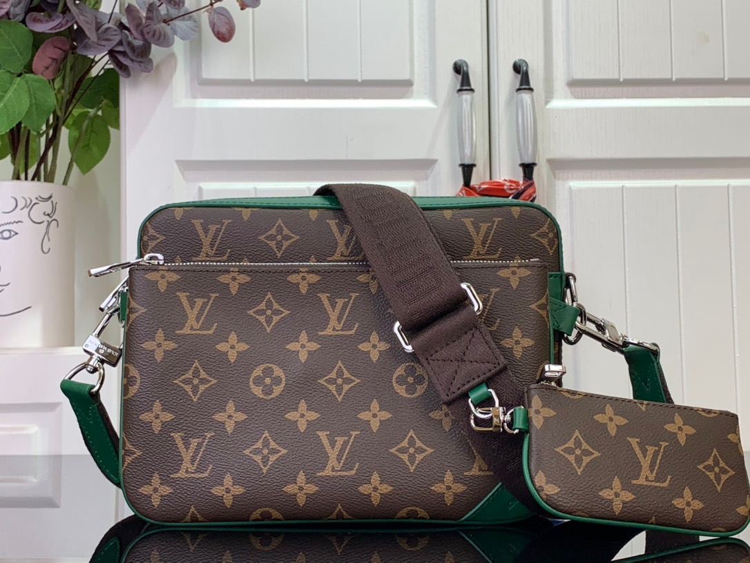 Louis Vuitton LV Men Trio Messenger Bag Handbag M12766 Green