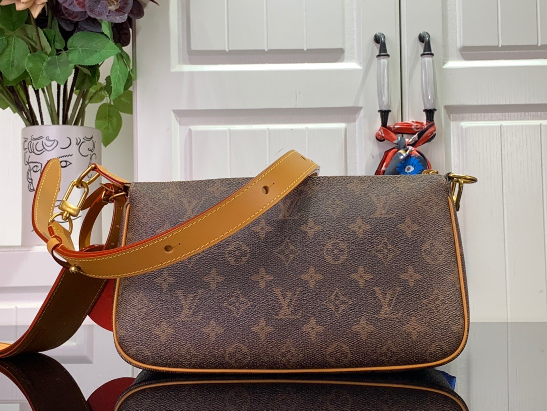 Louis Vuitton LV Men Pochette Accessoire XL Bag Handbag M11623 Brown