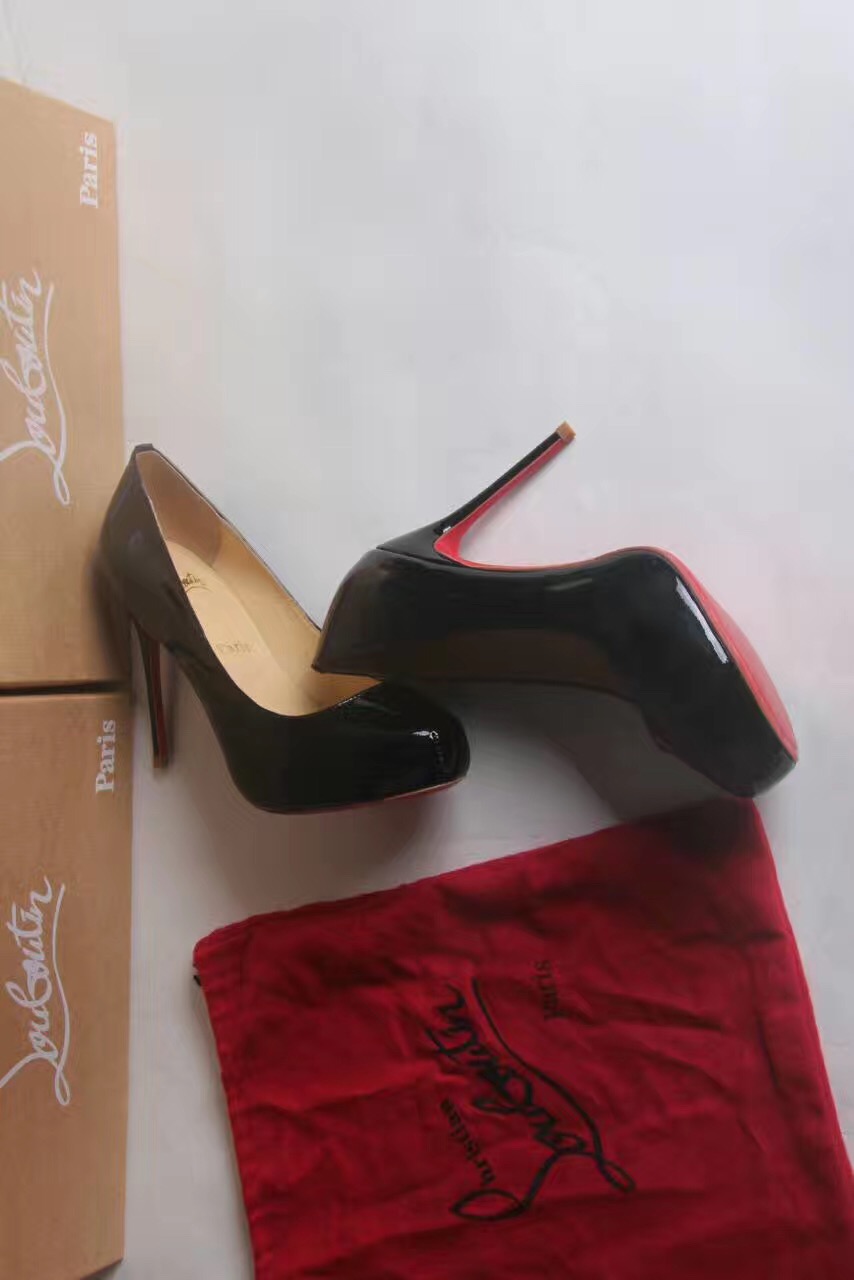 Christian Louboutin 10.5cm heels sandals paint shoes