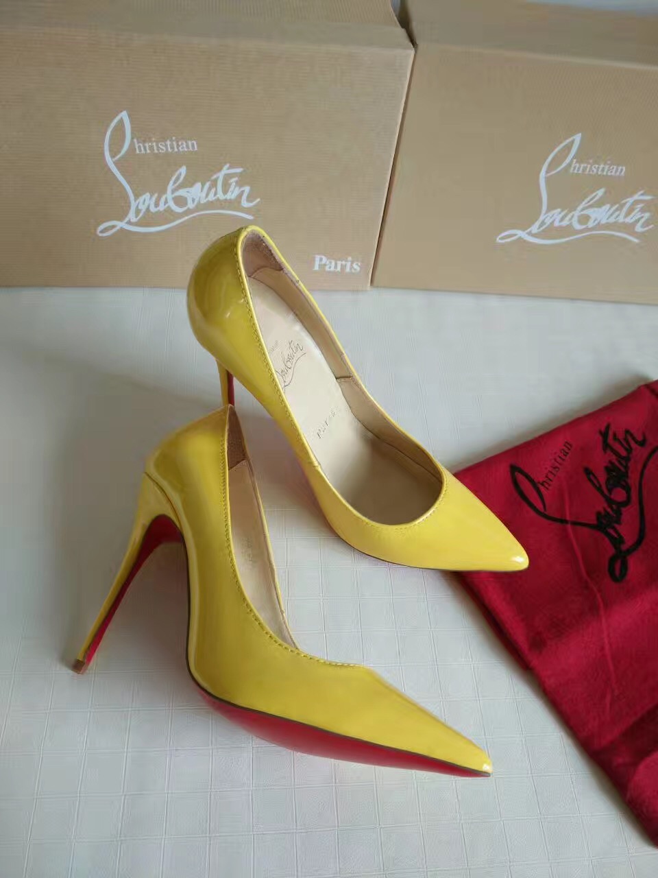Christian Louboutin CL heels yellow 11cm sandals shoes