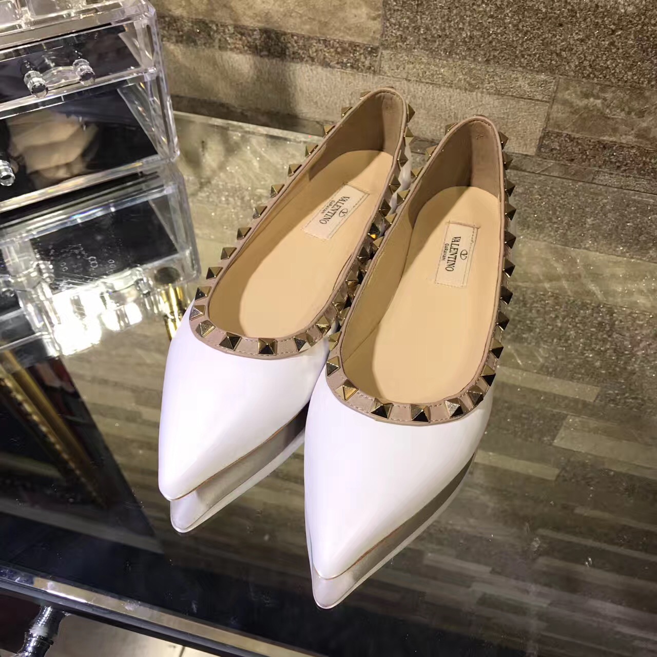flats white sandals shoes [shoes300] : Luxury