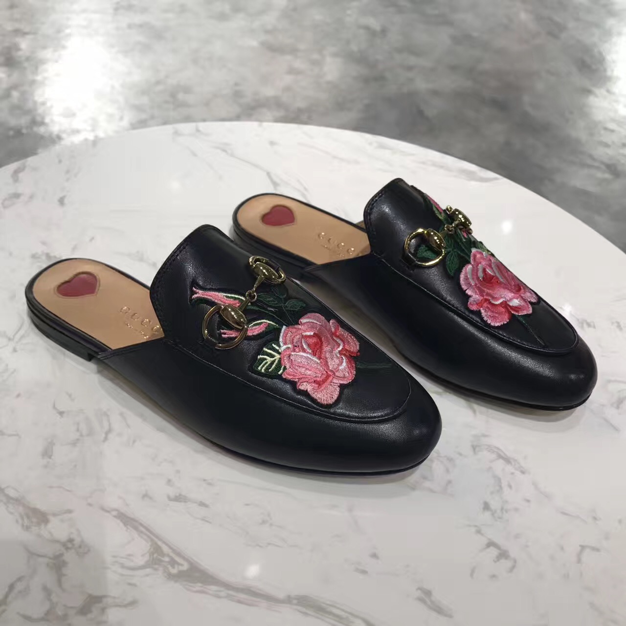 gucci shoes flip flops