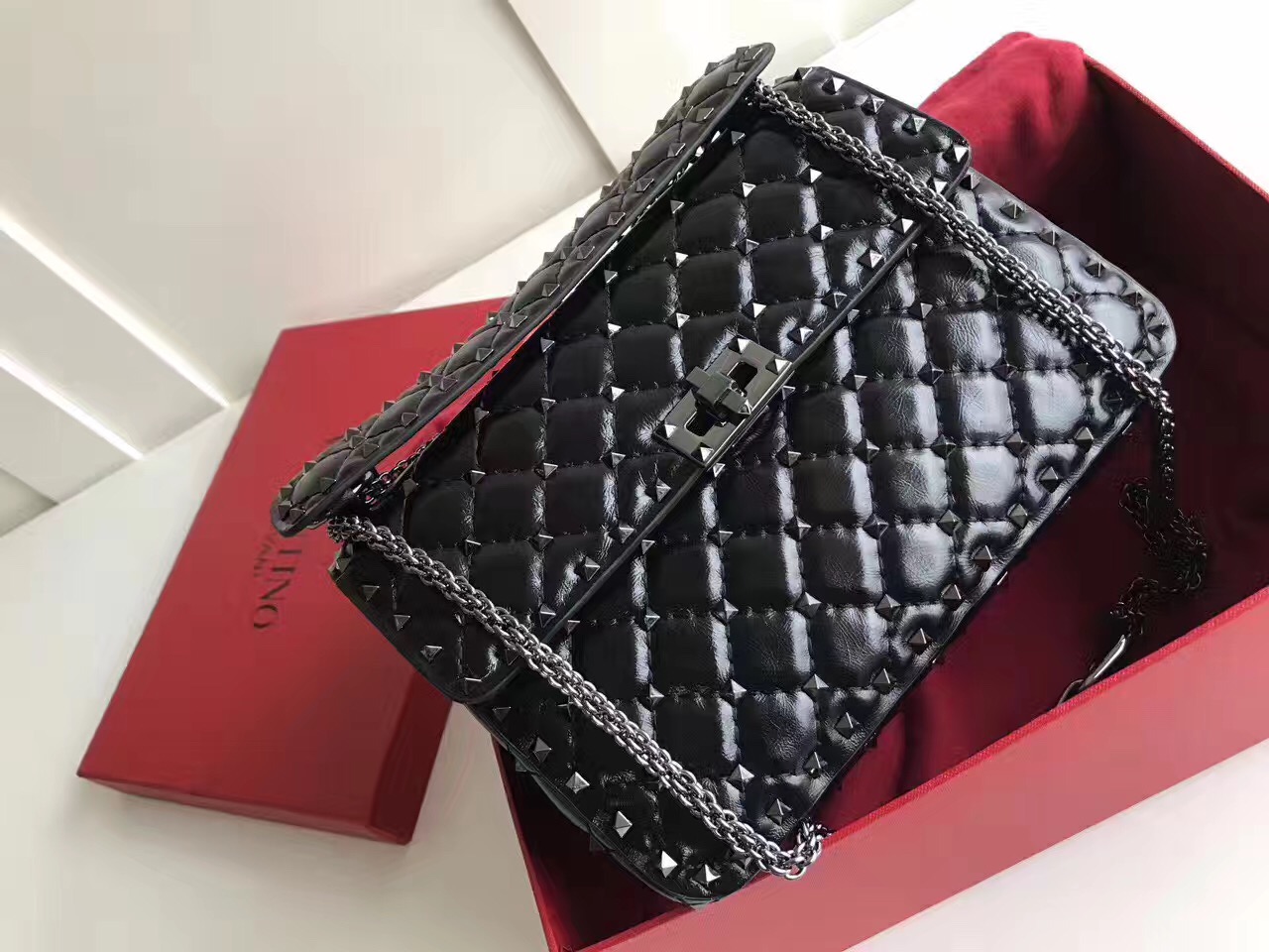 valentino black rockstud 24cm tote shoulder handbags
