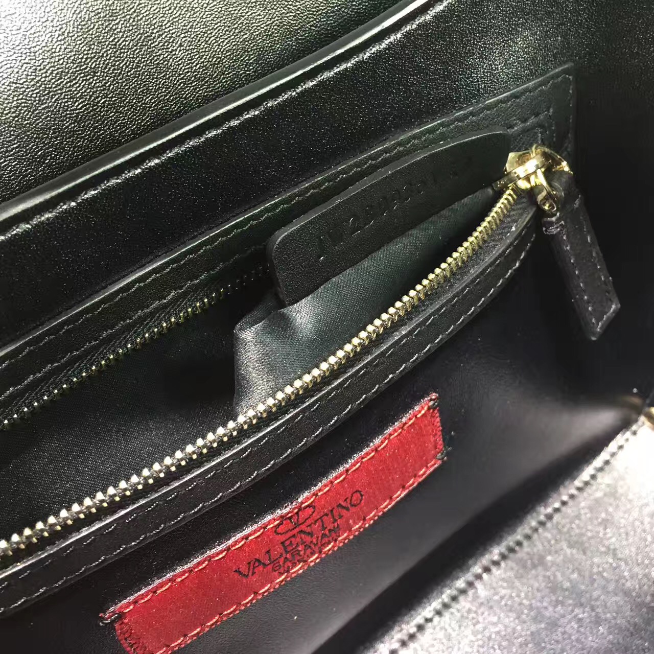 valentino black rockstud shoulder handbags