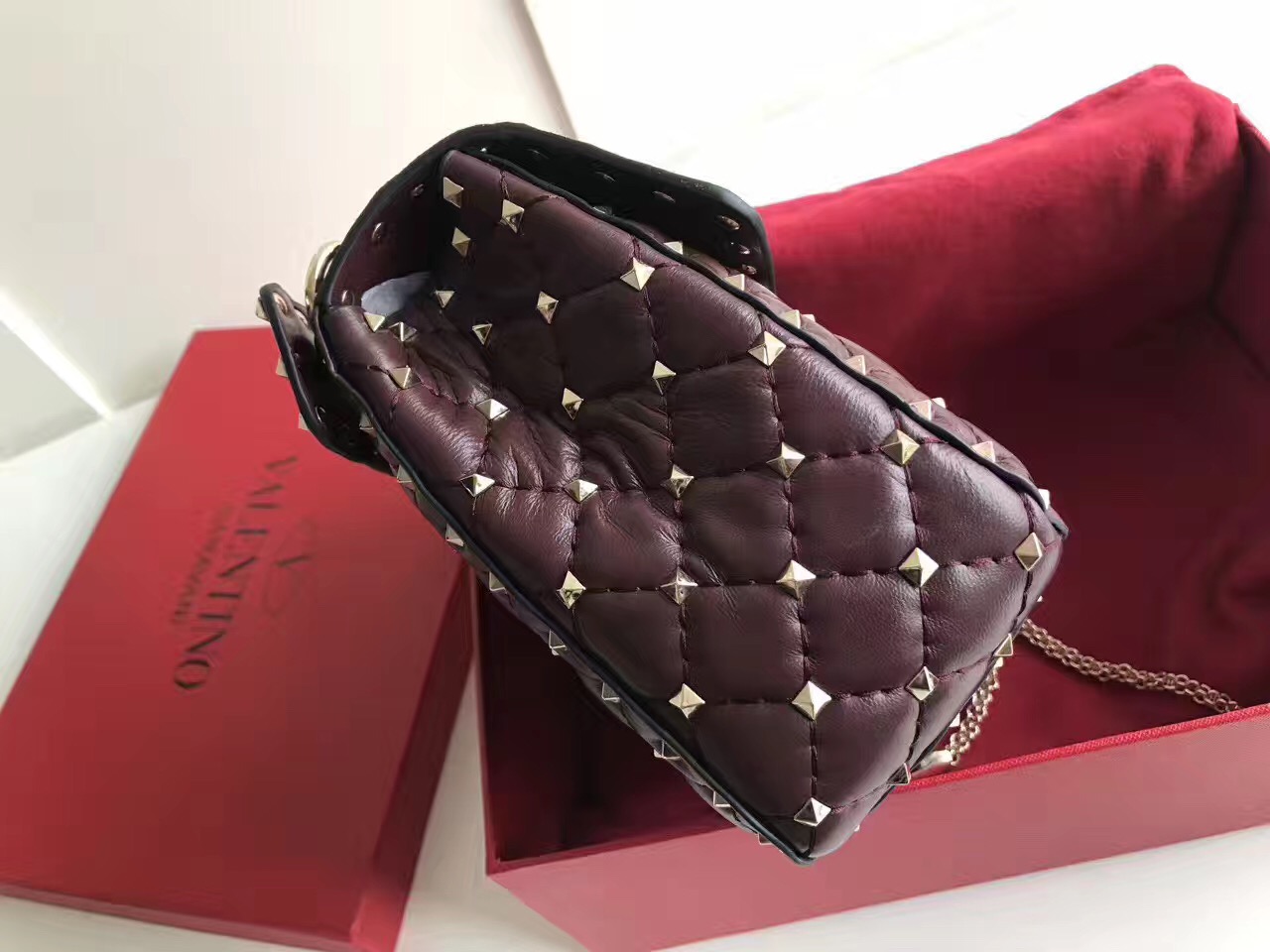 valentino wine rockstud 24cm tote shoulder handbags
