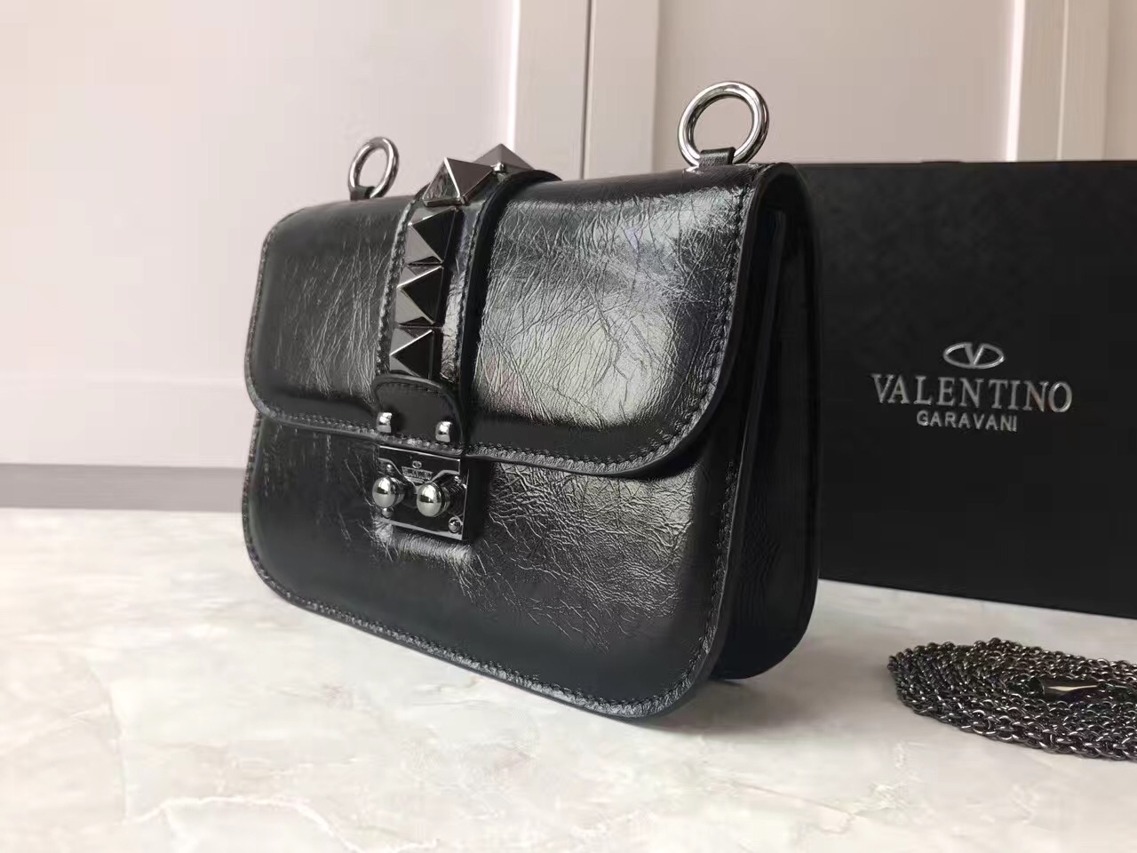 valentino small chain black cross body handbags