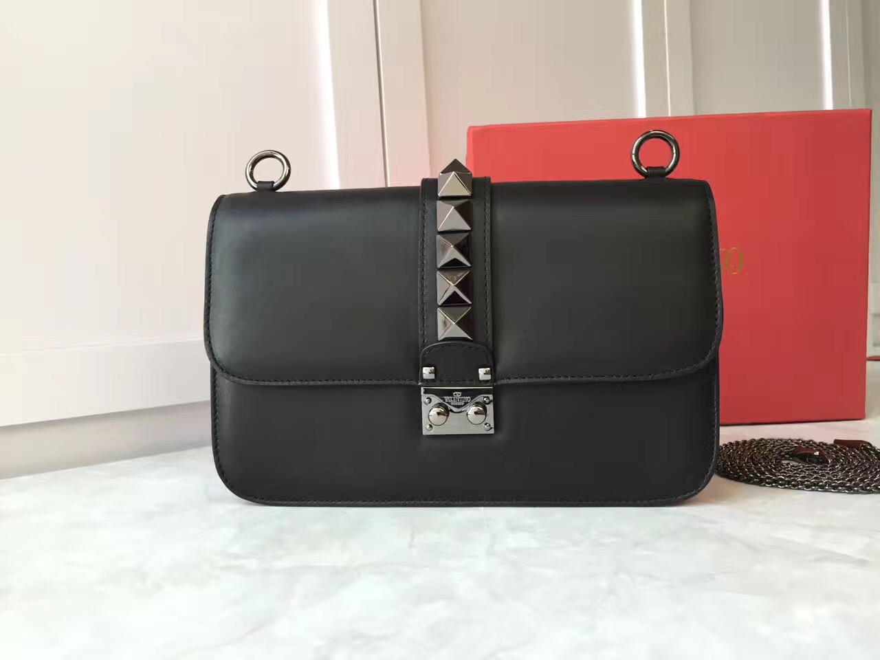 valentino smooth black cross large chain body handbags