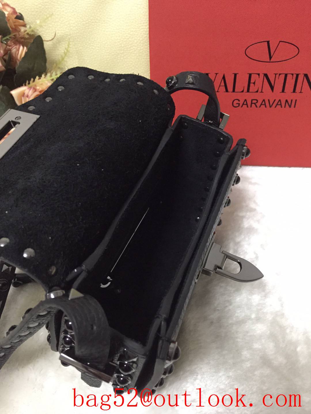 Valentino Rockstud Small Grainy Calfskin Shoulder Bag Black