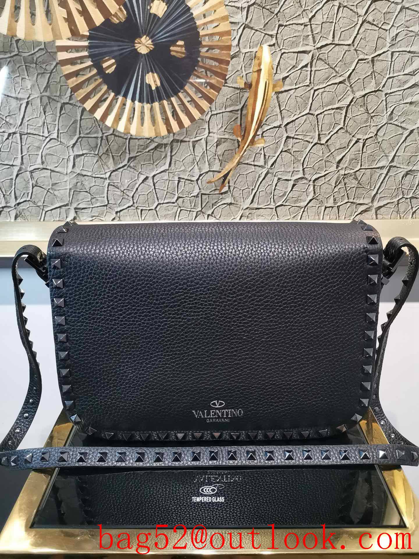 Valentino Rockstud Large Grainy Calfskin Shoulder Bag Black 0936A