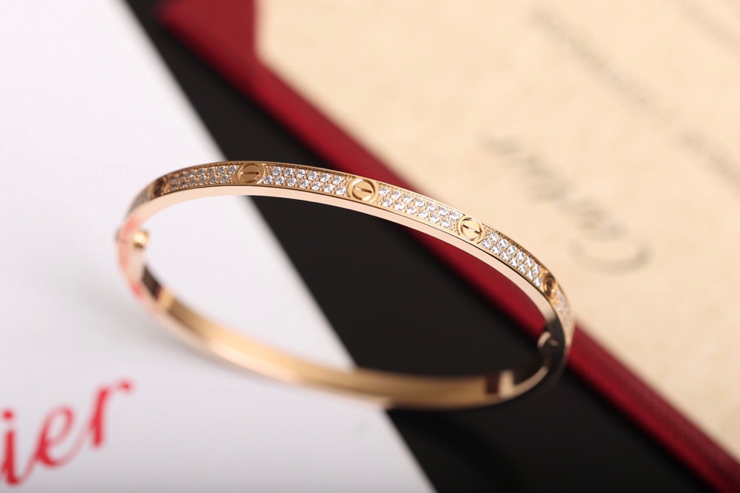 Cartier Love 18K Bracelet Bangle with Full Diamonds Gold