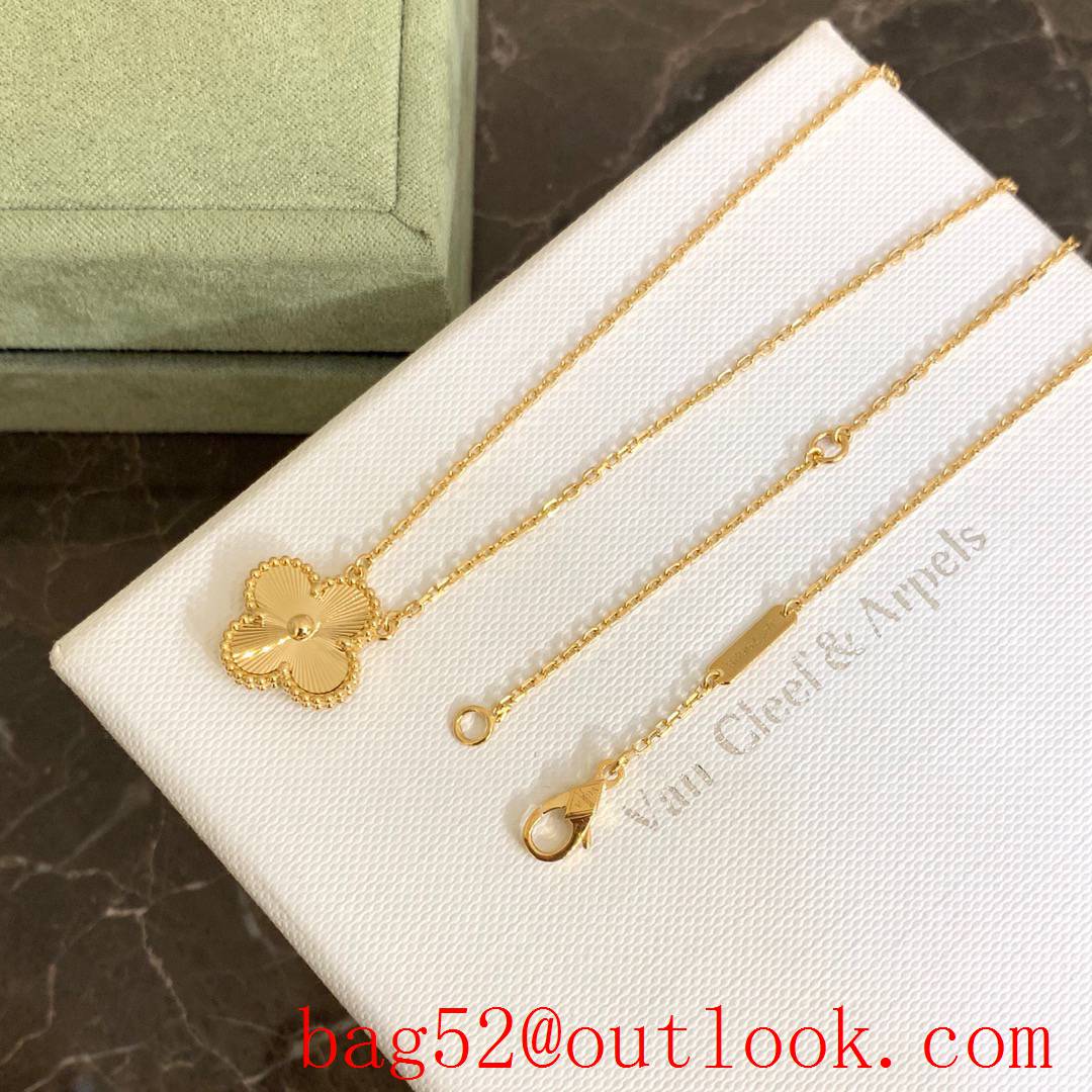 Van Cleef & Arpels VCA Vintage Alhambra Necklace Gold